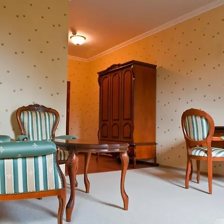 Zamek Apart-hotel 3*